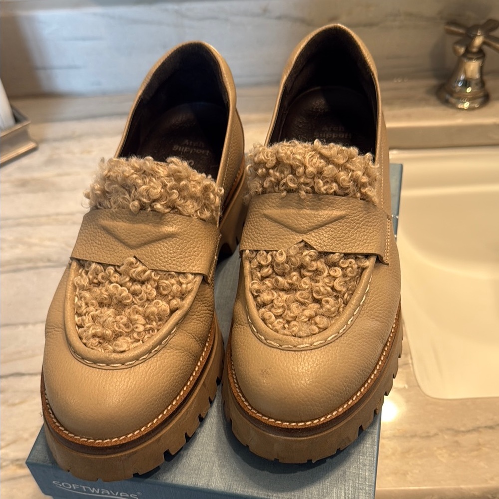 Softwaves loafer size 39 color Sahara